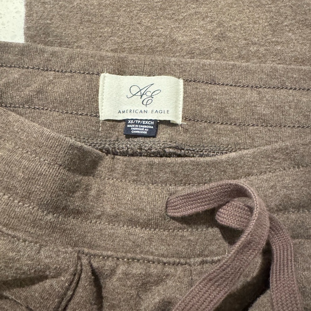 American Eagle Everyday Luxe Wide-Leg Sweatpants - Picture 4 of 9